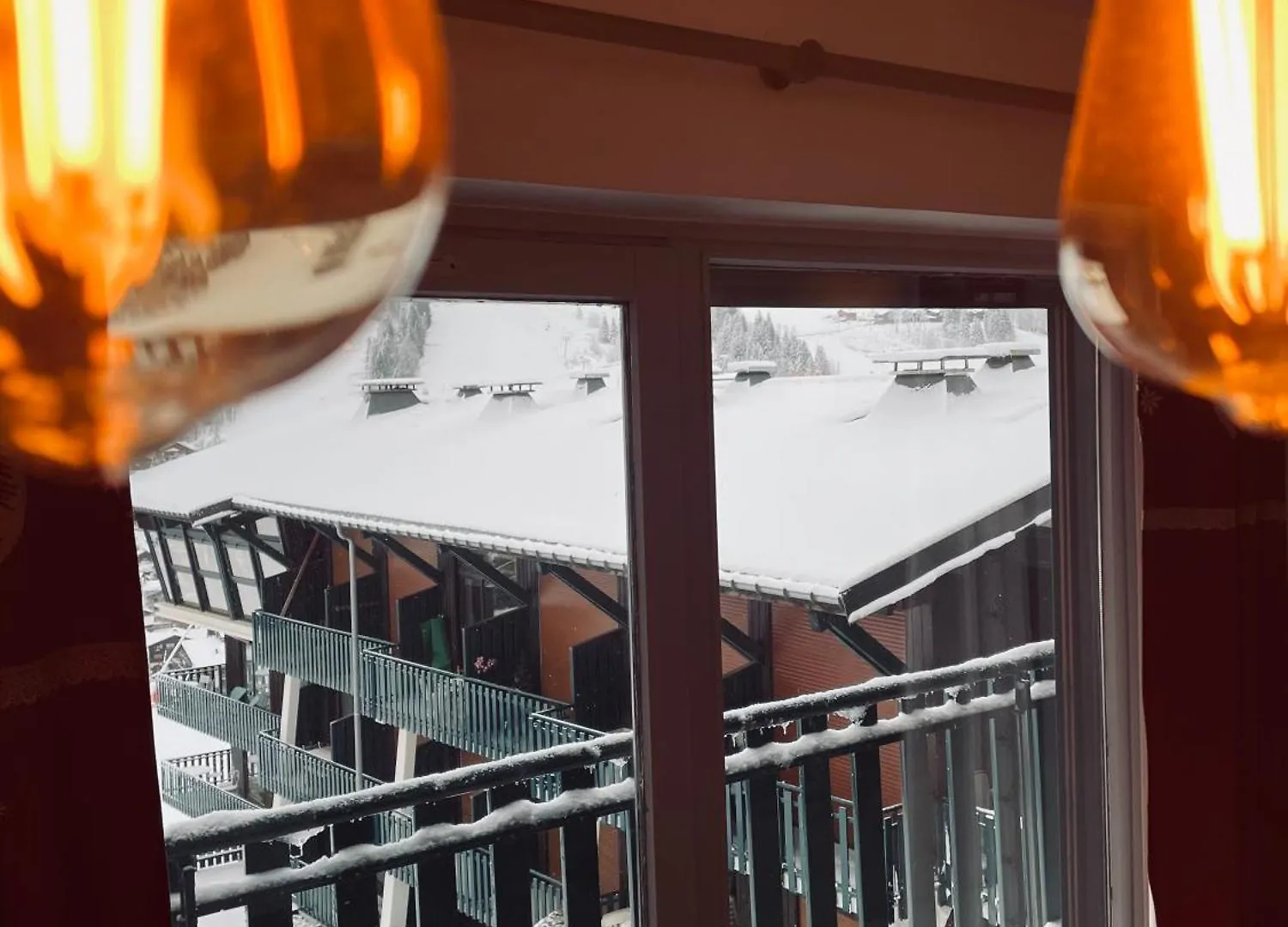 Studio Ski Aux Pieds Vue Superbe Sur Les Pistes Les Gets Apartment